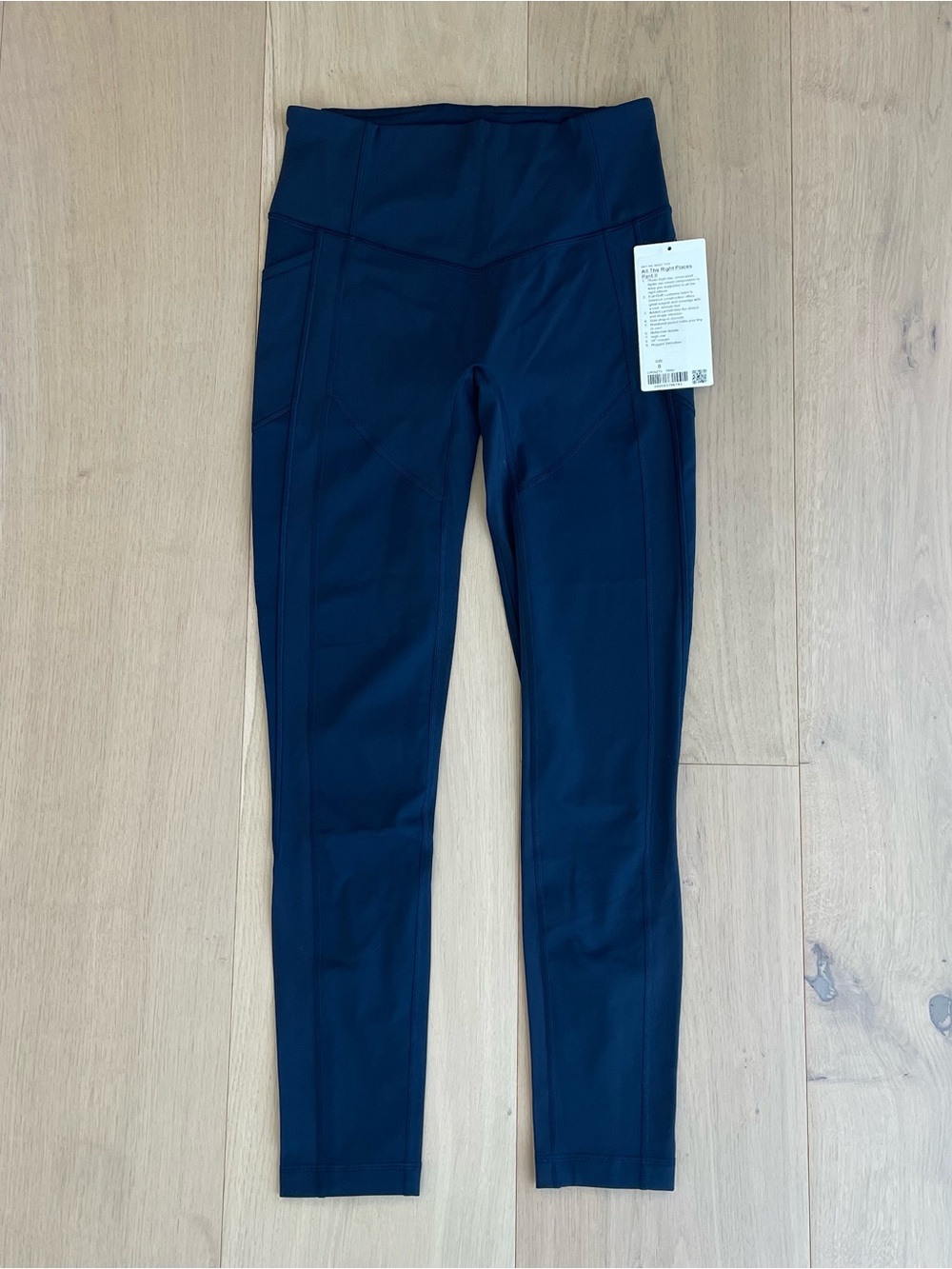 *NWT* Lululemon - All The Right Places II Legging - Size 8 - Picture 2 of 11